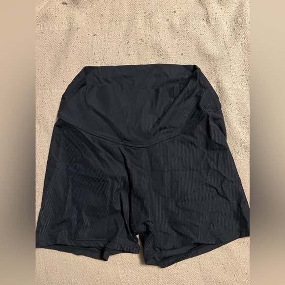 ✨workout shorts✨ - Picture 1 of 3